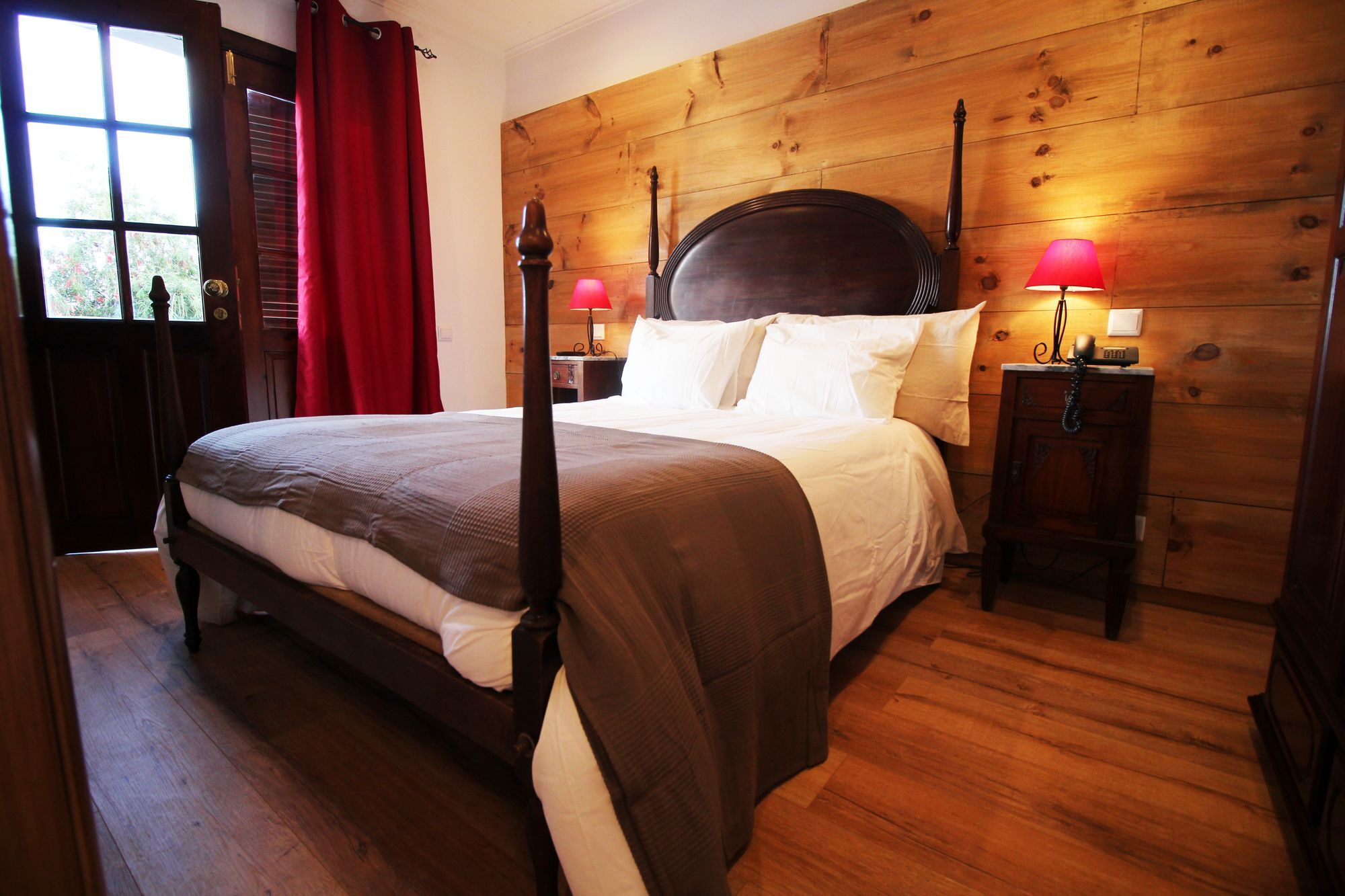 Bed and breakfast Lusitania 3*